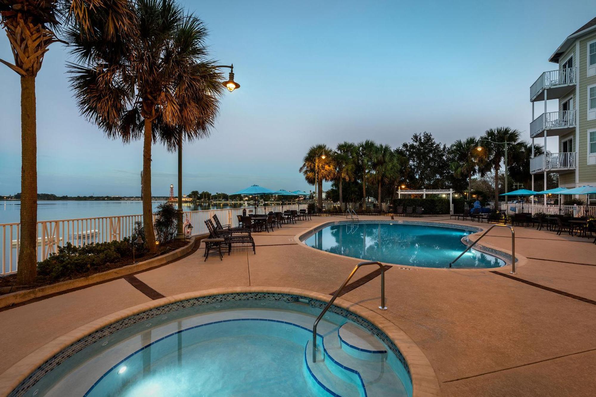 The Waterfront Inn The Villages Bagian luar foto