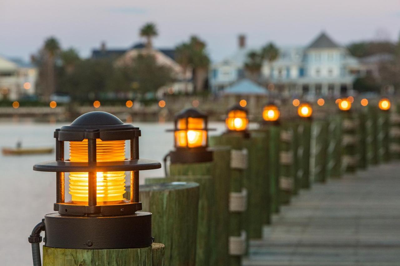 The Waterfront Inn The Villages Bagian luar foto