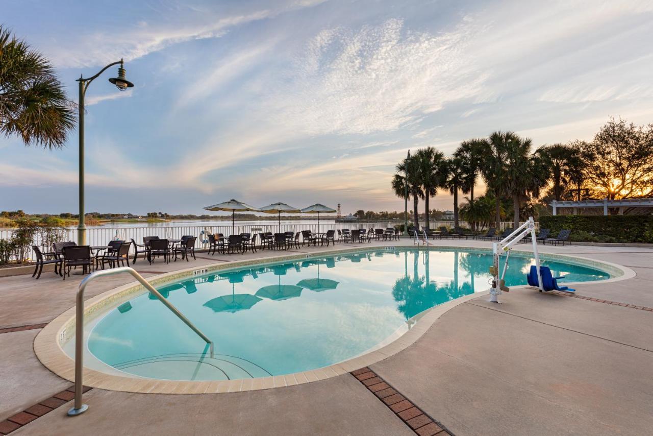 The Waterfront Inn The Villages Bagian luar foto